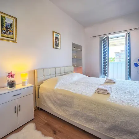 Hanna Apartment *